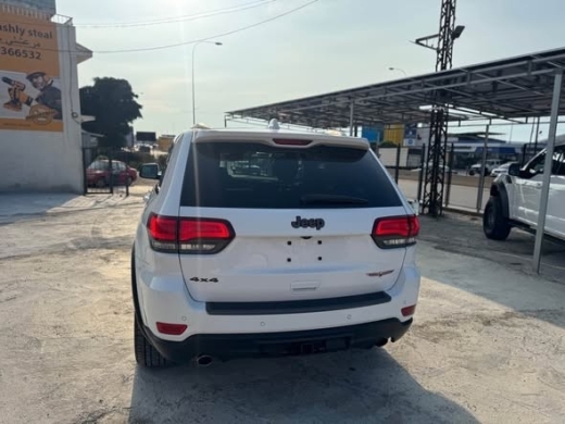 Jeep Trailhawk 2018 Full Option — 2