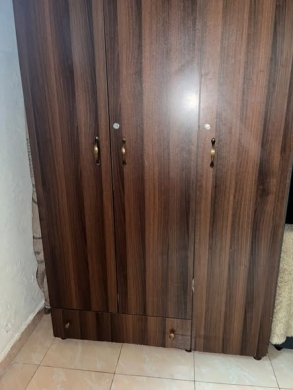 Three-door two-tier wardrobe — 2