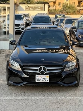 Mercedes C300 2018 Full Option