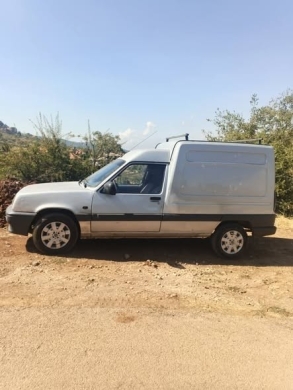 Renault Rapid 1997 — 3