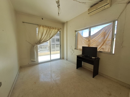 4-Bedroom Apartment For Sale in Hamra, Ras Beirut — 3