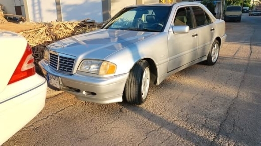 Mercedes 280 Year 2000