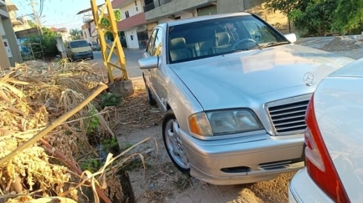 Mercedes 280 Year 2000 — 2