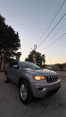Jeep Grand Cherokee 2018 Laredo + — 2