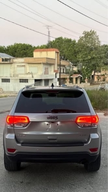 Jeep Grand Cherokee 2018 Laredo + — 5