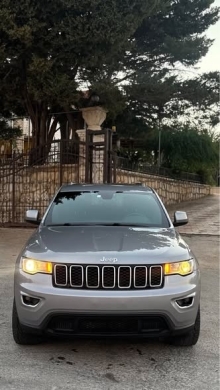 Jeep Grand Cherokee 2018 Laredo +