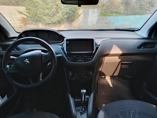 Peugeot 208 2013 — 3