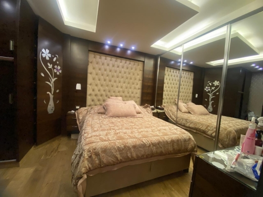 One Bedroom Apartment For Sale in Caracas, Ras Beirut — 7