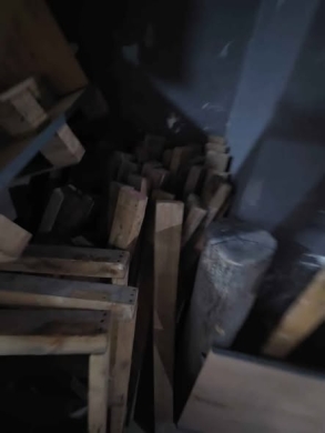 Wooden Doors and Planks for Sale — 5