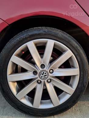 Volkswagen Jetta 2.0 TSI Turbo Excellent Air Conditioning — 5