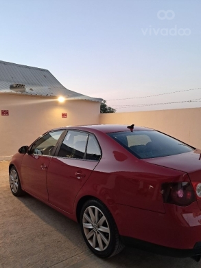 Volkswagen Jetta 2.0 TSI Turbo Excellent Air Conditioning — 4