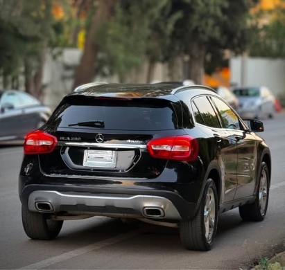Mercedes-Benz GLA250 4matic 2018 — 3