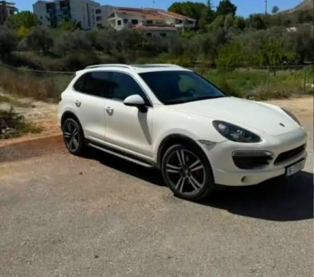 Porsche Cayenne S V8 2012 — 2