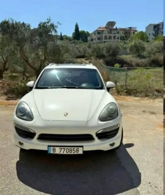 Porsche Cayenne S V8 2012
