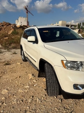 Jeep Grand Cherokee Laredo 2011 — 2