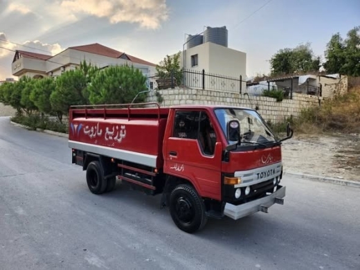 Toyota Dyna Petrol 1985 with Fuel Tanker — 2