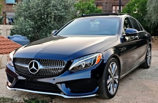 Mercedes Benz C300 2018 — 3