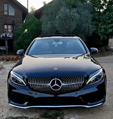 Mercedes Benz C300 2018 — 2
