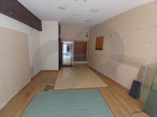 Shop for rent/Prime location /Well maintained building/TABARIS-BEIRUT/تباريس/REF#CK141109 — 2