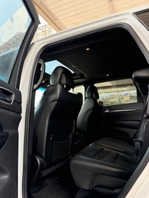 2018 Jeep Grand Cherokee Altitude AWD — 2