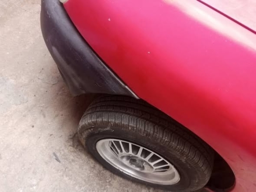Mazda 121 model 1996
