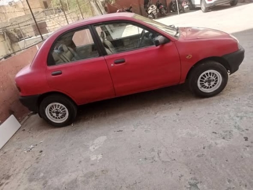 Mazda 121 model 1996 — 3