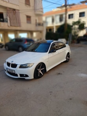 BMW E90 2006 — 2