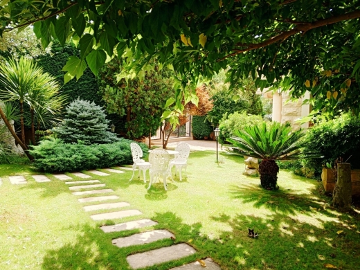 Villa Furnished With Garden & Unlockable View For Sale in Kfour — 10