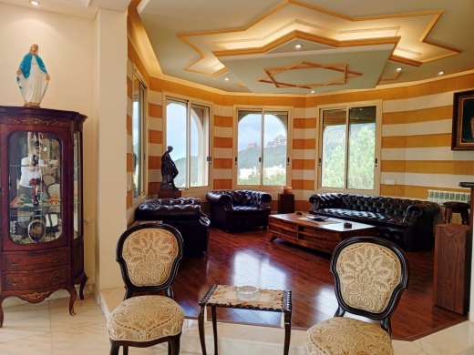 Villa Furnished With Garden & Unlockable View For Sale in Kfour — 3
