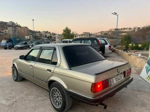 BMW E30 25 Model 1984 — 2