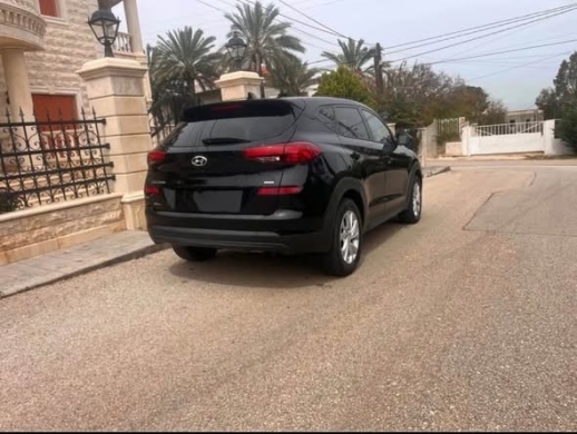 Hyundai Tucson 2019 AWD Full Option — 4