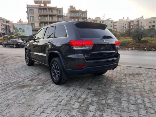 Jeep Grand Cherokee 2017 Limited 4WD — 5