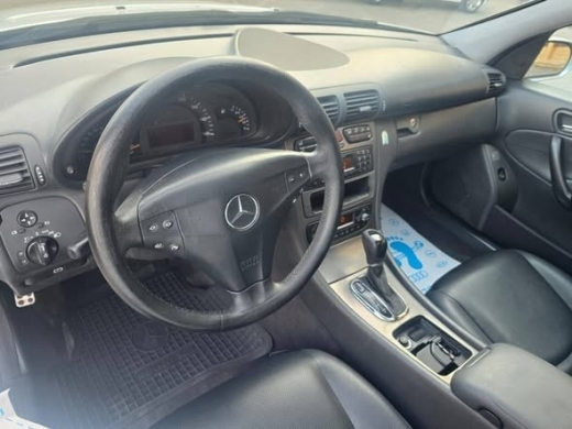 2004 Mercedes-Benz C-Class — 5