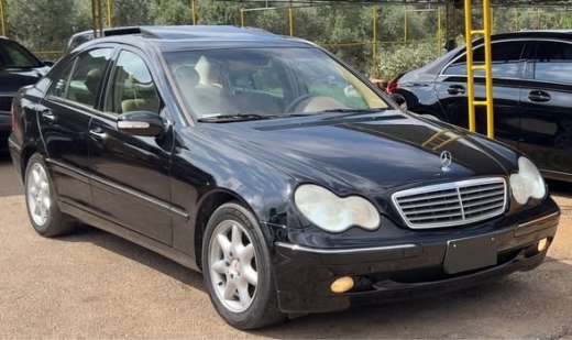 Mercedes-Benz C320 2001 — 2