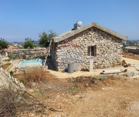 R9-3982 Land with Guest Houses for Sale in Chabtine Batroun | 2,925 m² | Pool & Expansion Permitأرض مع بيوت ضيافة للبيع في شبطين البترون | 2,925 م² | مسبح ورخصة توسعة