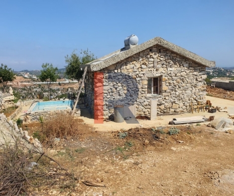 R9-3982 Land with Guest Houses for Sale in Chabtine Batroun | 2,925 m² | Pool & Expansion Permit