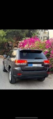 Jeep Grand Cherokee Laredo 2015 V6 — 2