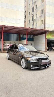 BMW E90 2006
