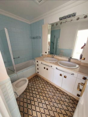 Well maintained building | open view | prime location — 5