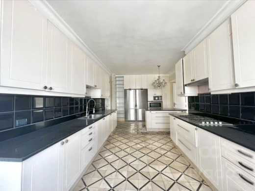 Well maintained building | open view | prime location — 3