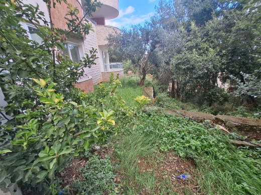3-Bedroom Unfurnished Apartment With Garden For Sale in Ghazir — 3