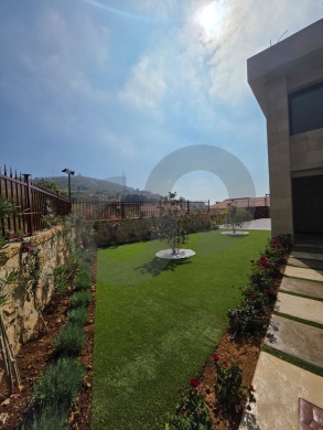 Fully decorated/Villa/mountian view/generous garden/taazaniyeh,ALEY/تعزانية/REF#HD141237 — 2