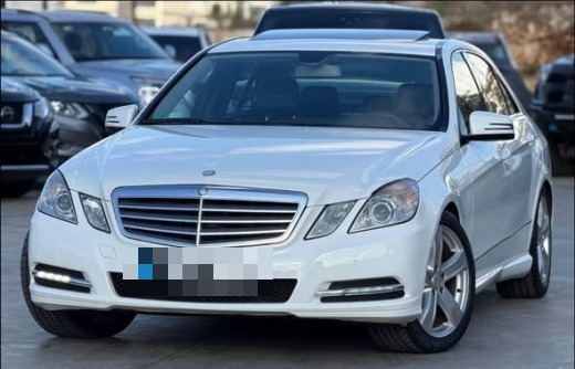 Mercedes-Benz E200 2013