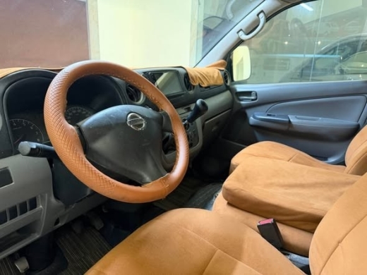 Nissan Van 15 Passenger 2013 — 4
