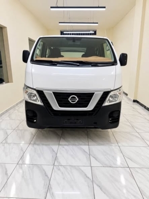 Nissan Van 15 Passenger 2013
