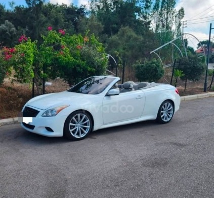 g37 convertible year 2010 great condition — 3
