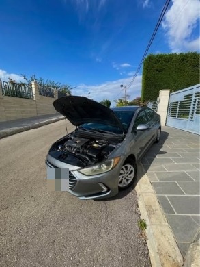 Hyundai Elantra SE 2018 — 4