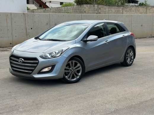 Hyundai Elantra GT 2016 V4