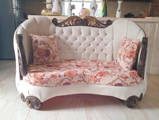 Neat living room set — 2