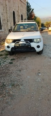 Mitsubishi Pickup 2009